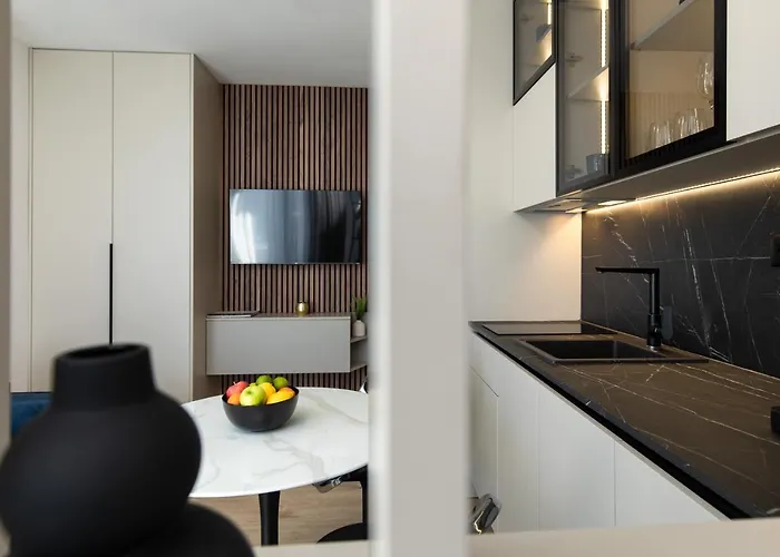 Sunset مالينسكا